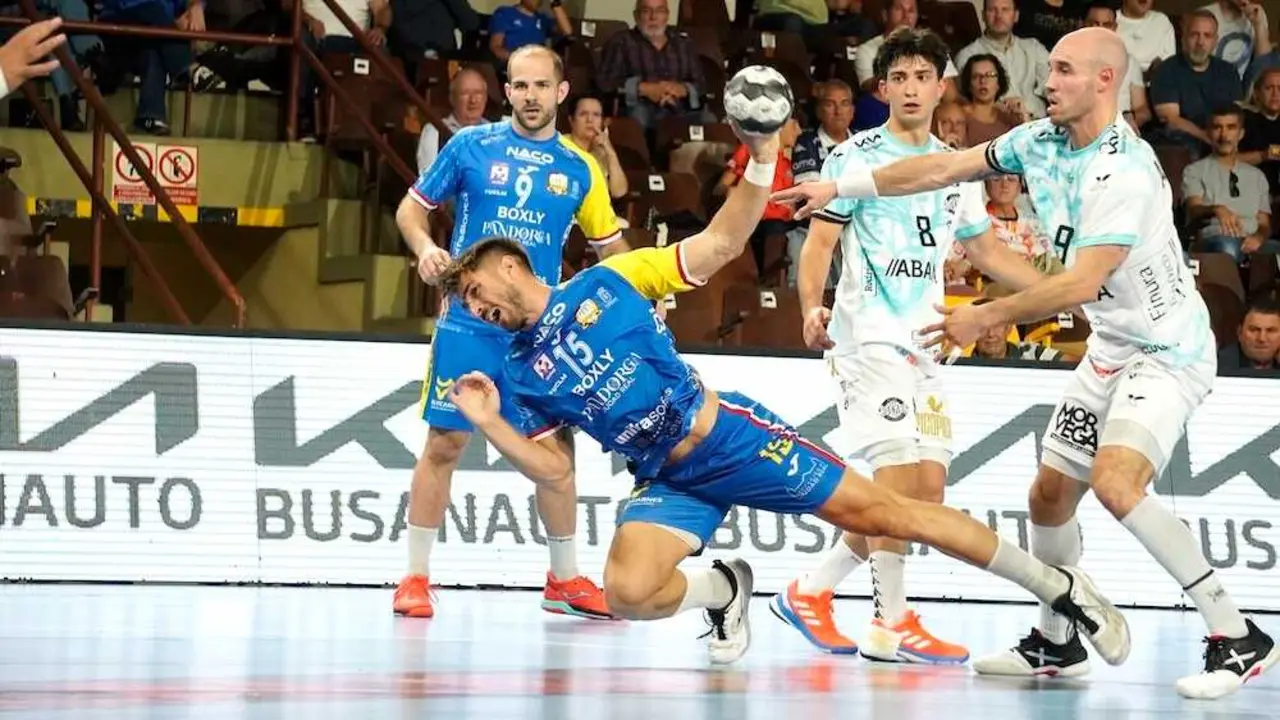 El Caserío Ciudad Real encaja el León su tercera derrota de la temporada (38-31) - Fotografía: AM Producciones