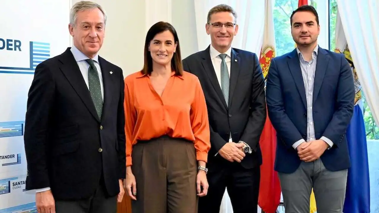 Eurocaja Rural muestra su compromiso con Cantabria en su visita al Ayuntamiento de Santander