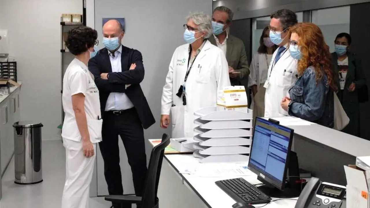 El nuevo edificio polivalente del Hospital de Albacete recibe a sus primeros pacientes