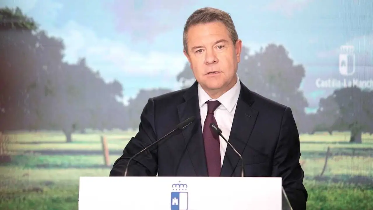 El presidente de Castilla-La Mancha, Emiliano García-Page, ha inaugurado en Oropesa (Toledo), el Centro de Interpretación de la Dehesa ‘Dehesón del Encinar’