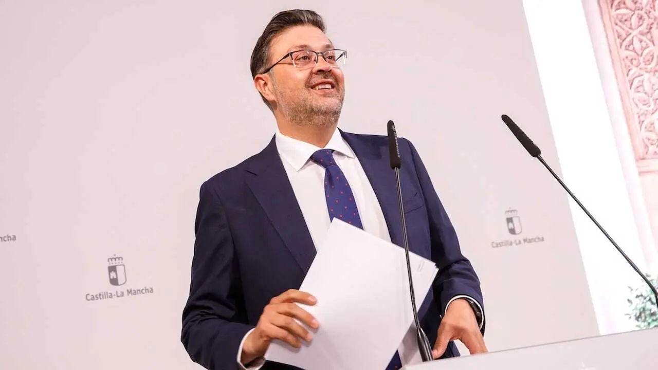 El consejero de Educación, Cultura y Deportes de Castilla-La Mancha, Amador Pastor, ha informado en rueda de prensa de asuntos de su departamento abordados en el Consejo de Gobierno