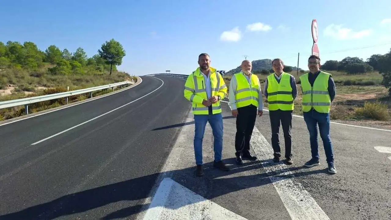 La Junta mejora la seguridad vial en la CM-412 entre Fuente-Álamo y Montealegre