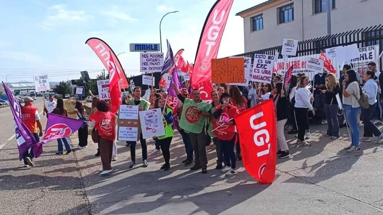 La plantilla de Mahle vota este viernes la huelga contra el ERE de 550 despidos