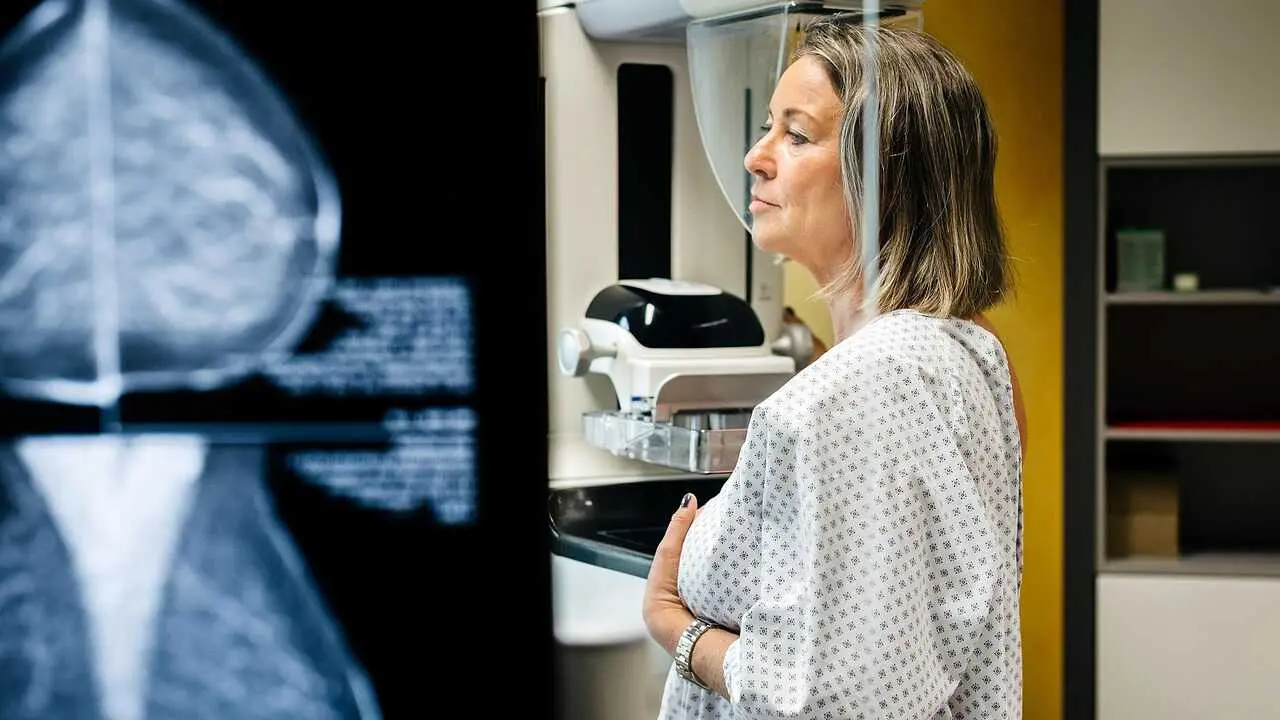 Castilla-La Mancha refuerza el cribado de cáncer de mama para más de 114.000 mujeres