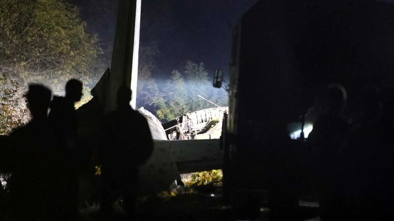Al menos dos jóvenes militares muertos en accidente aéreo durante unas maniobras, accidente aéreo, avioneta, avión,