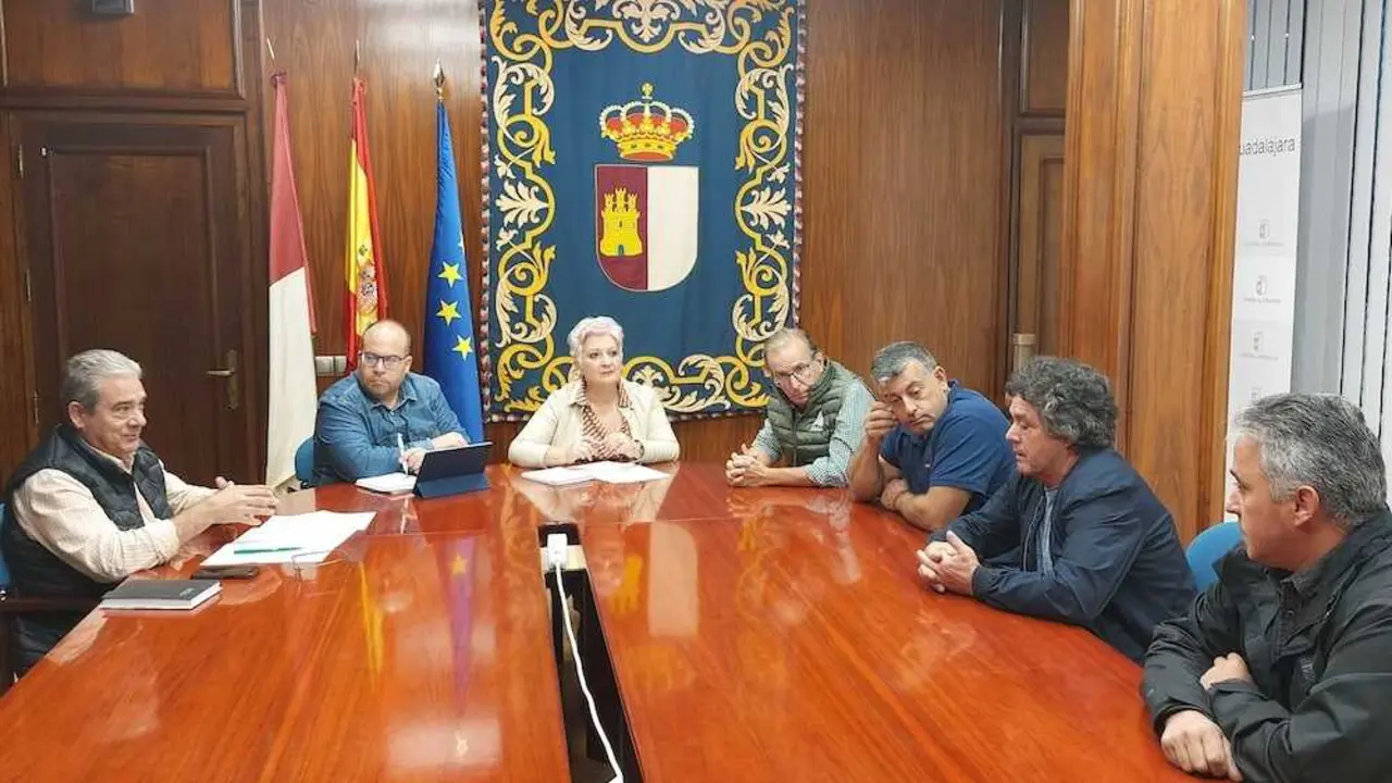APAG pide medidas "urgentes" a la Junta para ayudar a los ganaderos de Peñalba de la Sierra afectados por el incendio