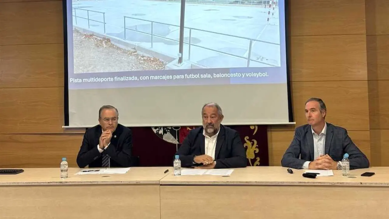 La Universidad de Castilla-La Mancha inaugura en Talavera una pista multideporte