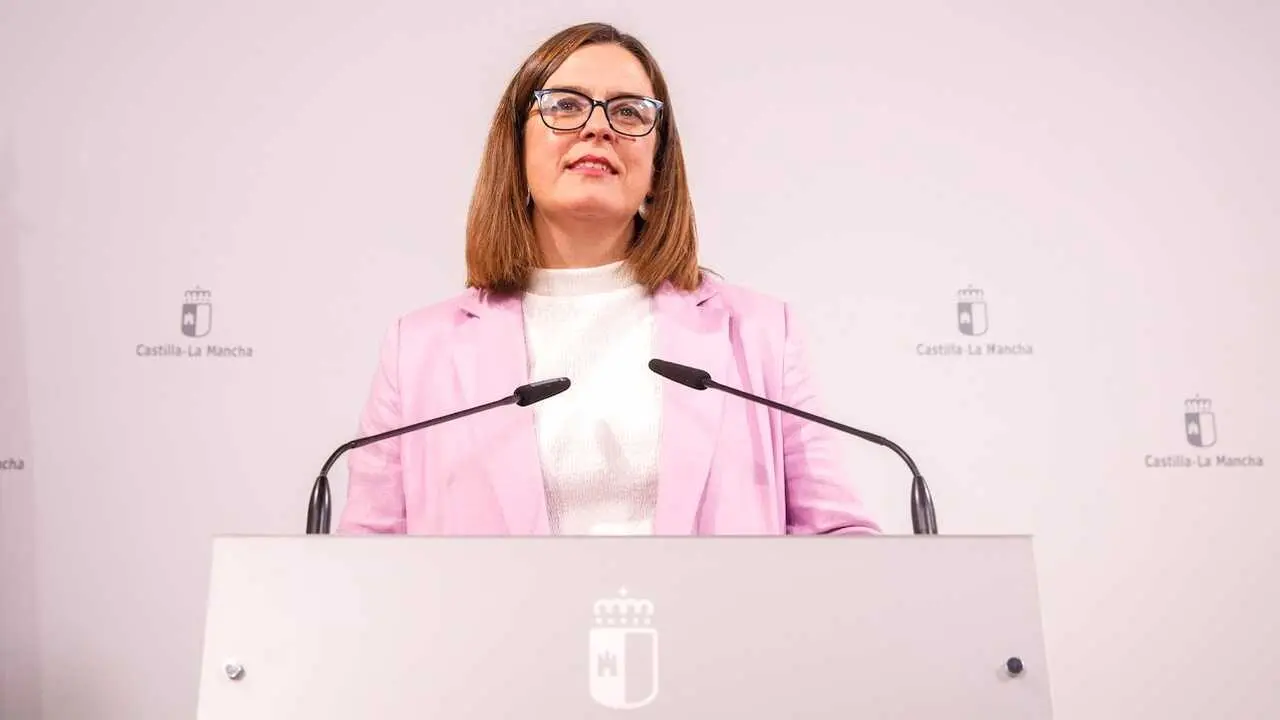 La consejera portavoz del Gobierno de Castilla-La Mancha, Esther Padilla, ha informado en rueda de prensa de los asuntos del Consejo de Gobierno