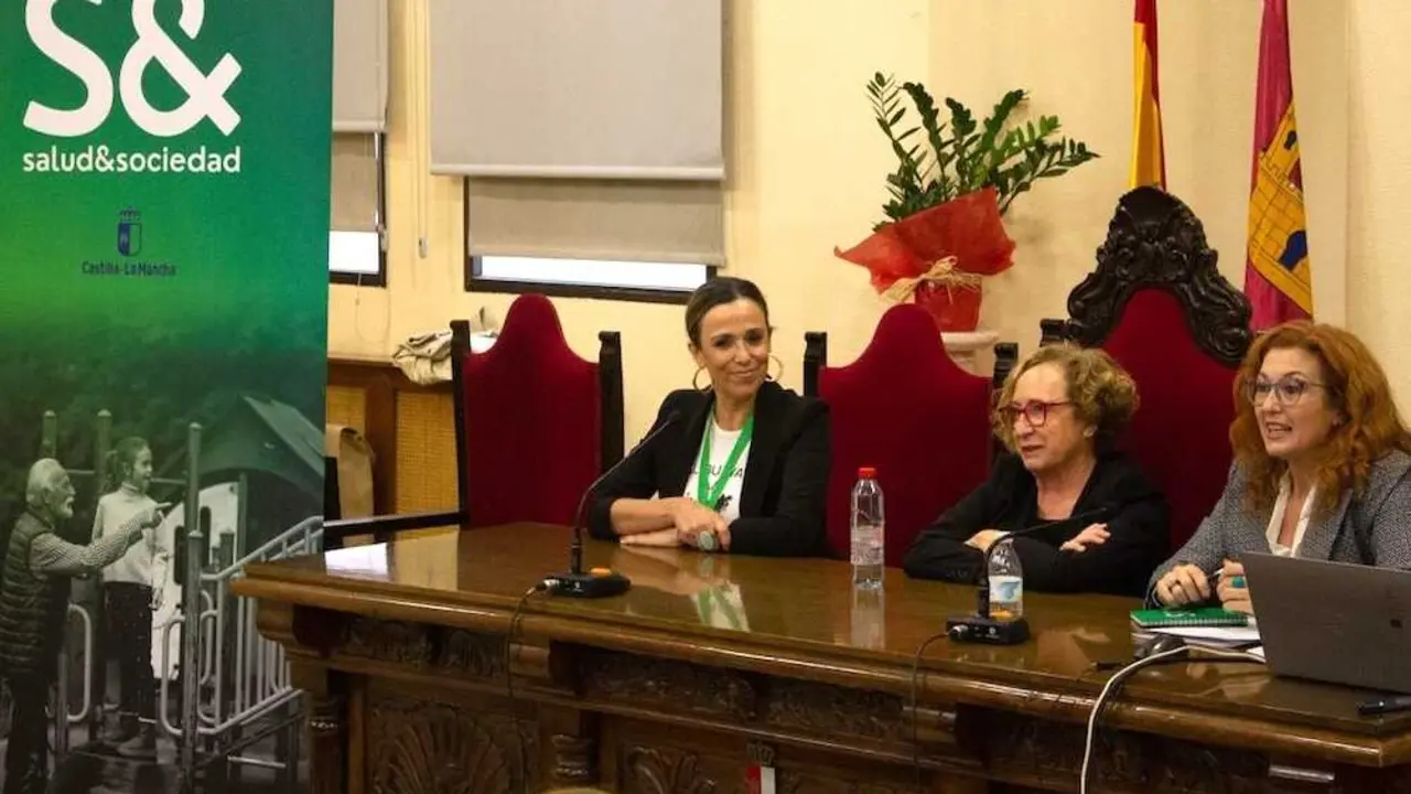 El proyecto 'Salud y Sociedad' avanza con encuentros con los agentes sociales