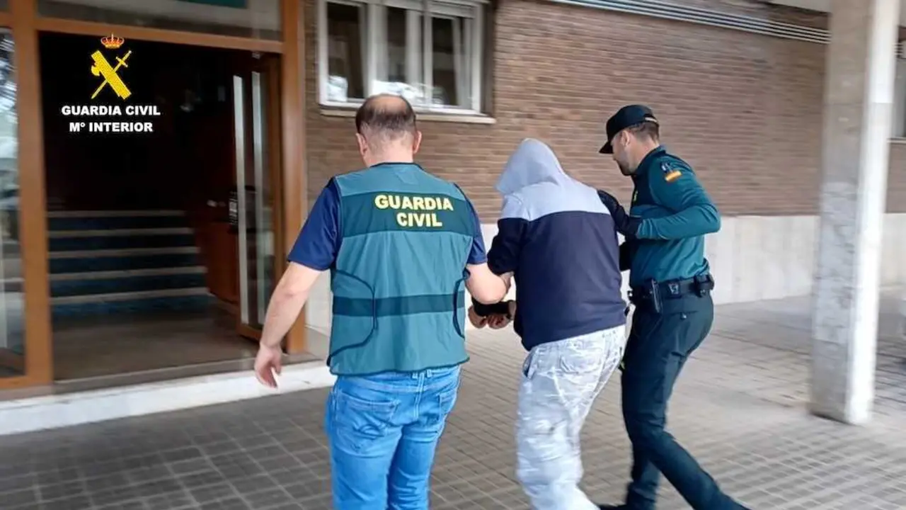 Cae una red con 21 implicados por 96 estafas simulando ser una empresa de venta de muebles