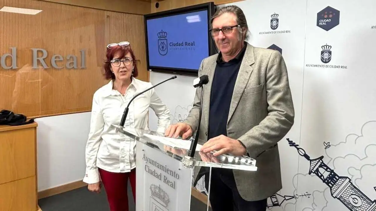 El concejal de Cultura del Ayuntamiento de Ciudad Real, Pedro Lozano, ha presentado la programación cultura para el mes de noviembre