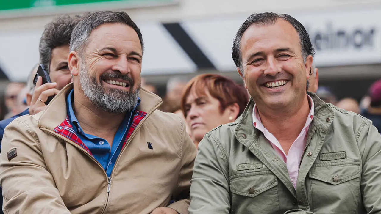 En la imagen de archivo el presidente nacional de Vox, Santiago Abascal, junto al presidente del grupo parlamentario de la formación en las Cortes de Castilla-La Mancha, David Moreno