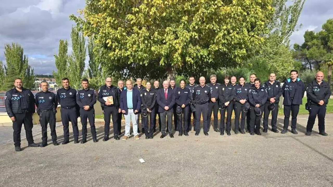 41 mandos de la Policía Local reciben formación sobre reforzar la salud mental