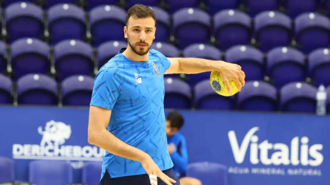 El lateral derecho David Fernández no seguirá en el Balonmano Caserío Ciudad Real