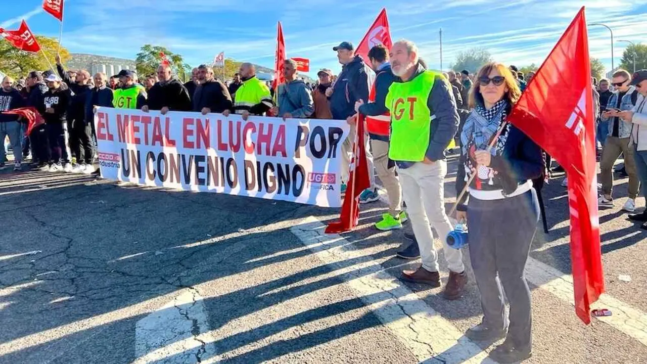 Los sindicatos cifran en un 95% el seguimiento de la huelga indefinida del sector del metal en Ciudad Real - EP
