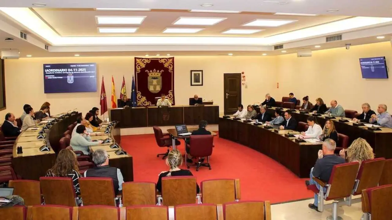 En la imagen un instante del momento del Pleno del Ayuntamiento de Albacete celebrado este martes en el Consistorio