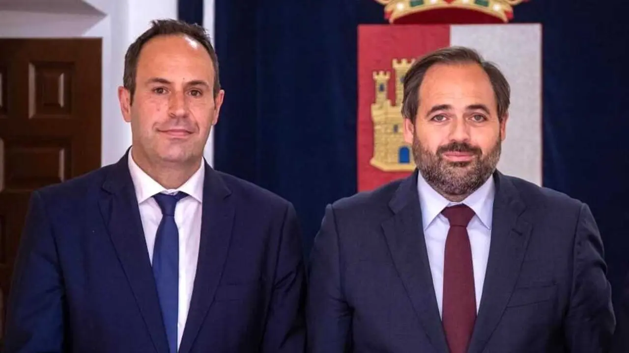 En la imagen de archivo el nuevo presidente de la gestora del PP de Cuenca, José Martín-Buro, junto al presidente regional del PP de Castilla-La Mancha, Paco Núñez
