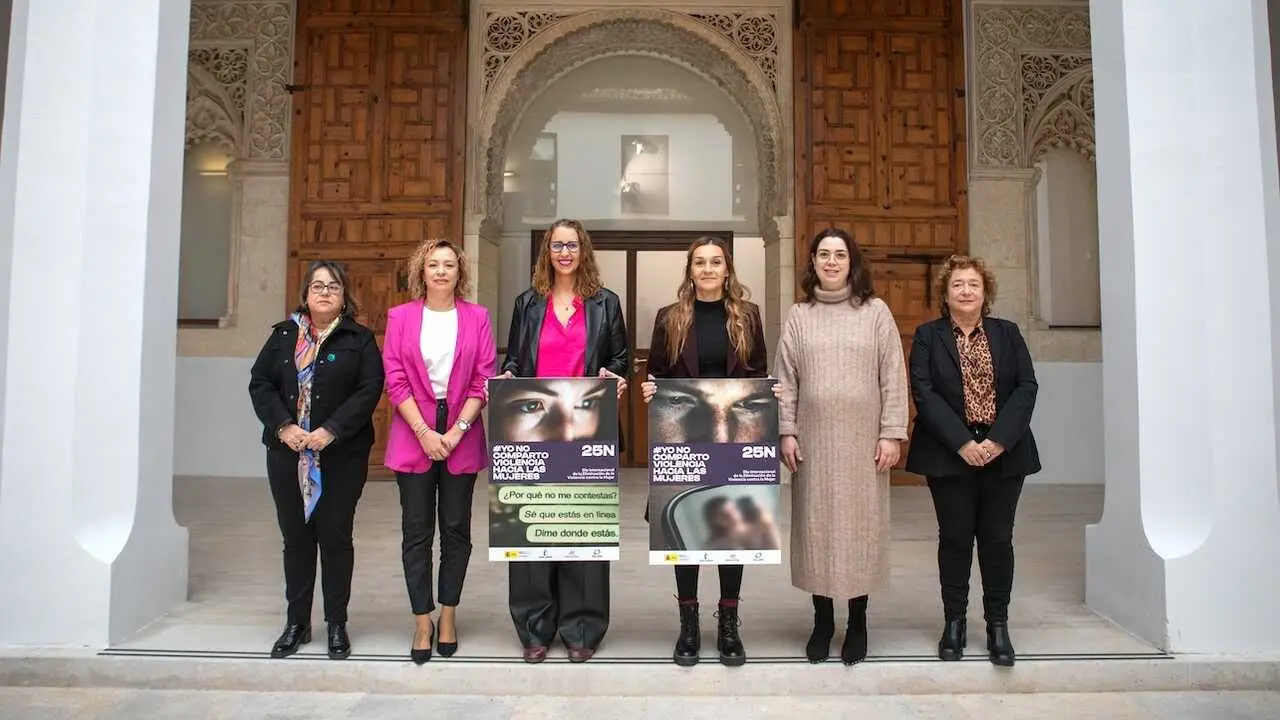 La consejera de Igualdad, Sara Simón, presenta la campaña institucional del Gobierno de Castilla-La Mancha con motivo del Día Internacional para la Erradicación de la Violencia contra las Mujeres del próximo 25 de noviembre, en el Palacio de Fuensalida de Toledo