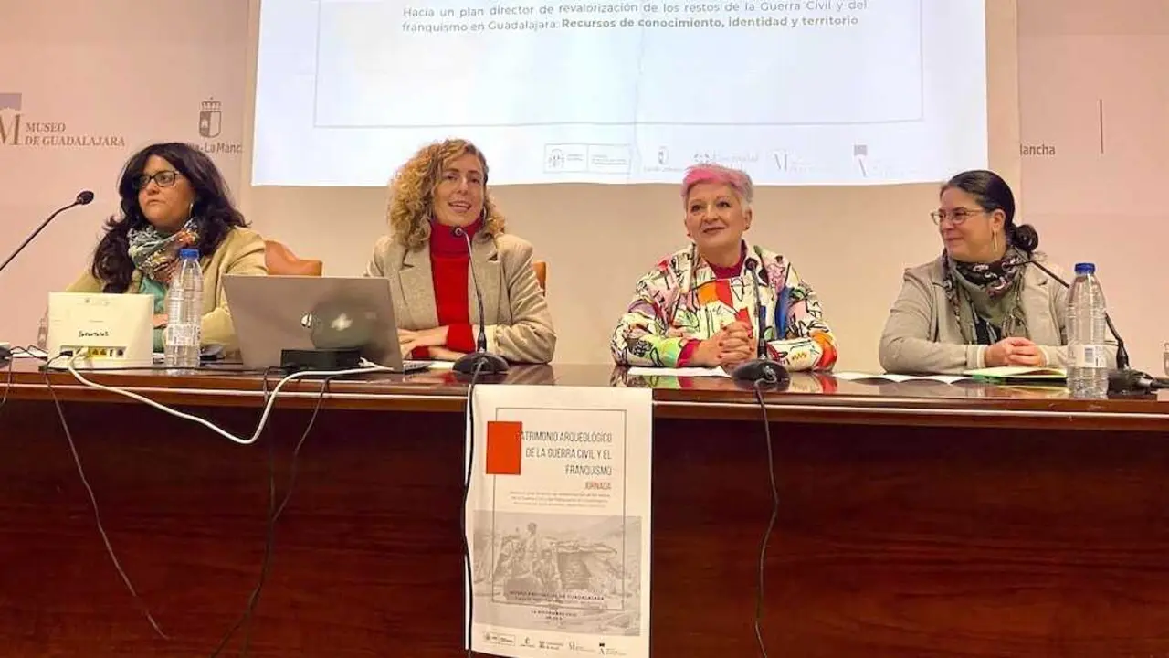 Inauguración de la Jornada de Patrimonio Arqueológico de la Guerra Civil y el Franquismo, desarrollada en el Museo Provincial de Guadalajara
