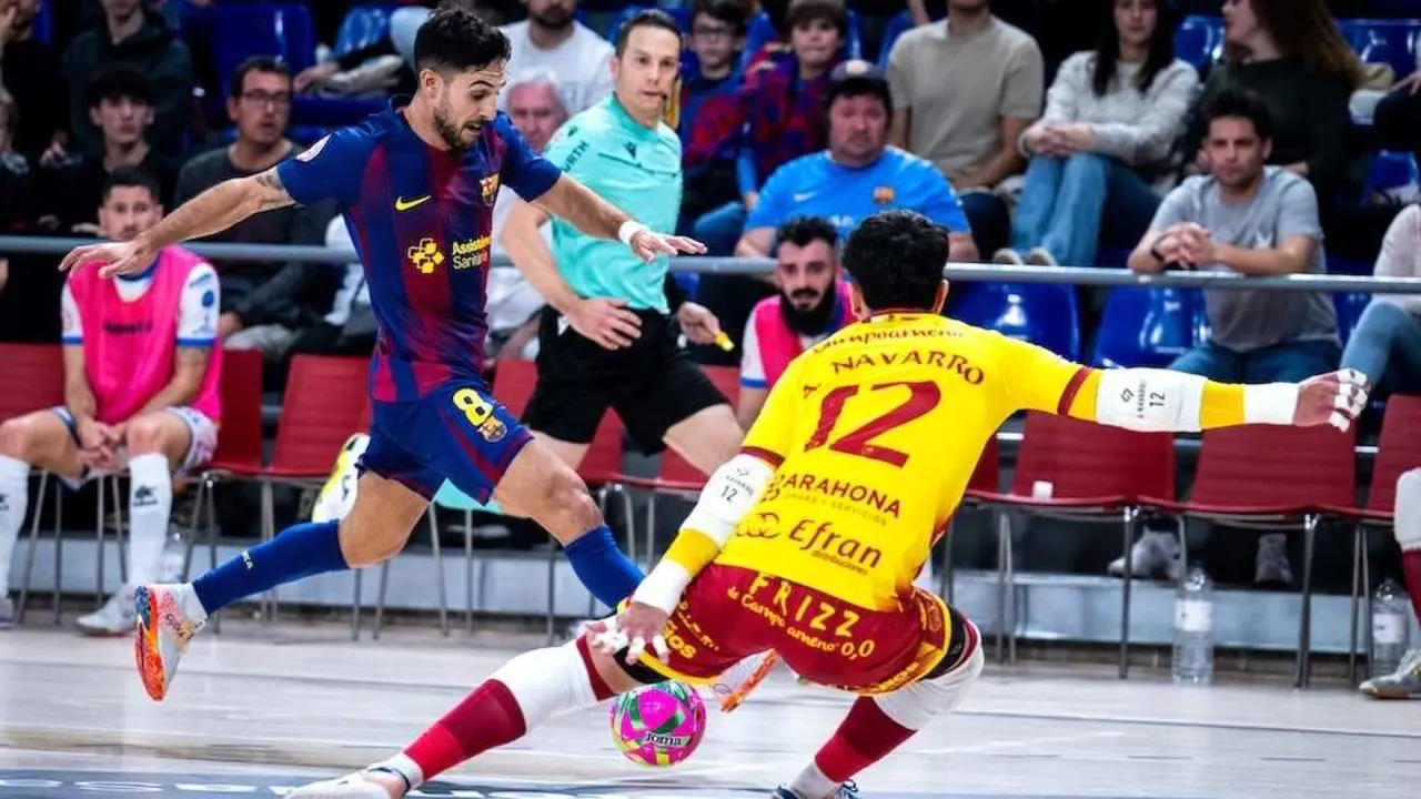 Un sólido Quesos El Hidalgo Manzanares vuelve a asaltar el Palau Blaugrana (2-3)