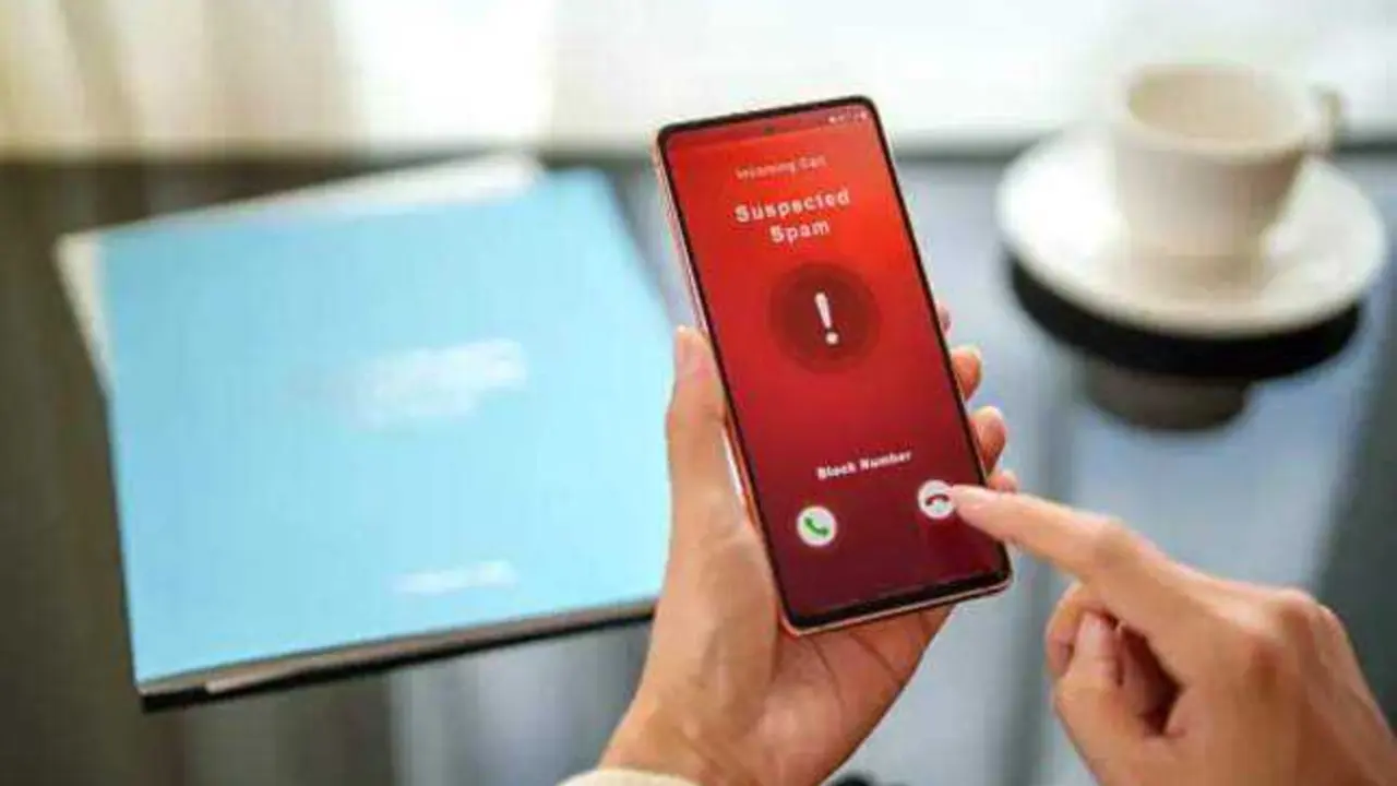 La Policía alerta: si recibes esta llamada, puede ser una estafa de 'vishing'