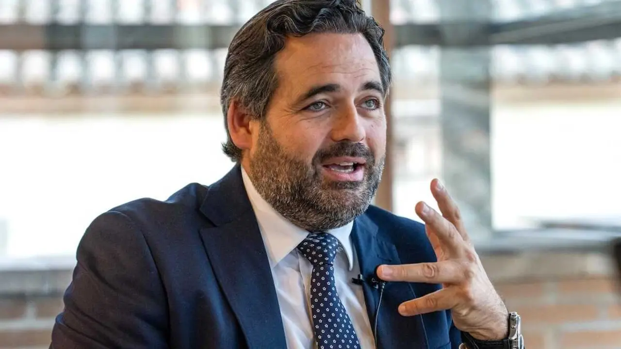 El presidente del PP de Castilla-La Mancha, Paco Núñez, en un momento de la entrevista - EP/María G. Villarrubia