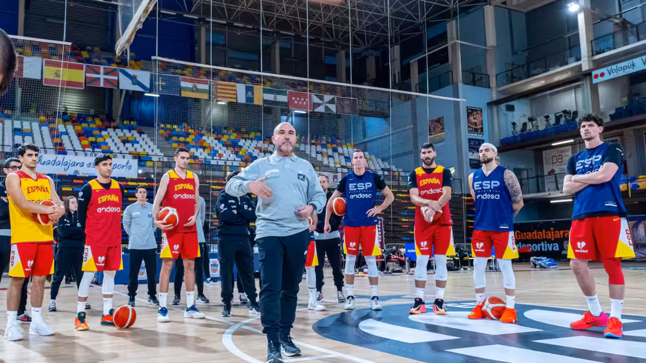 Chus Mateo: "No me gustaría perder la esencia de lo que es la historia de la Selección"