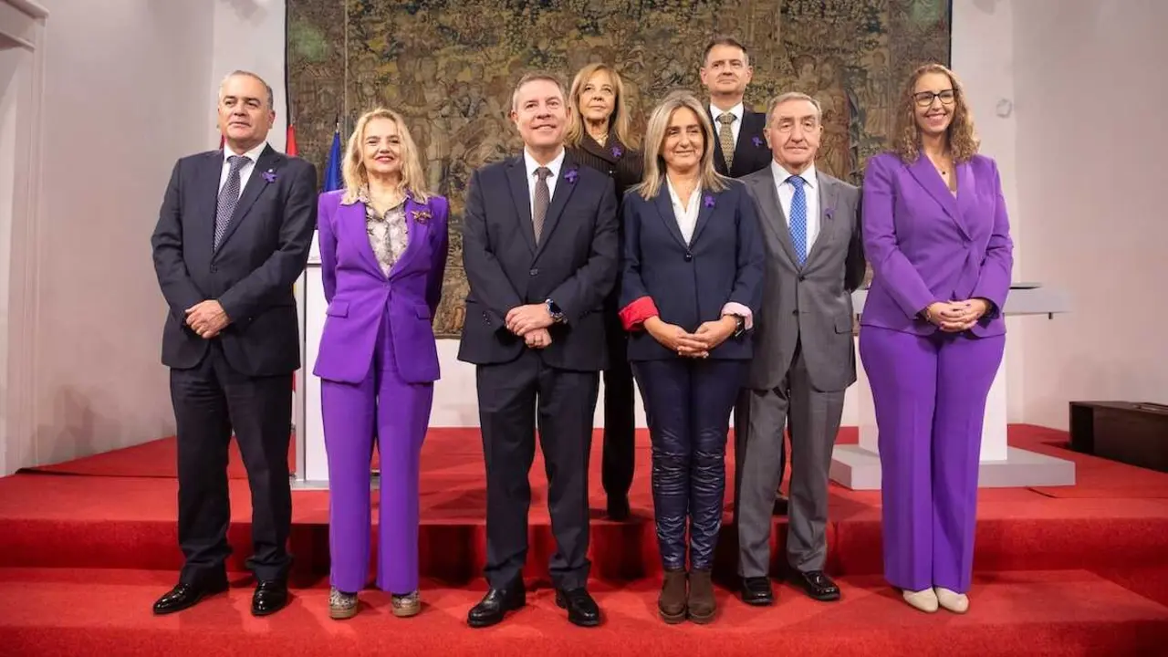 El jefe del Gobierno regional, Emiliano García-Page, preside, en Toledo, la firma del Acuerdo de Coordinación Institucional y Aplicación de los Protocolos para la Prevención de la Violencia de Género y Atención a las Mujeres de Castilla-La Mancha