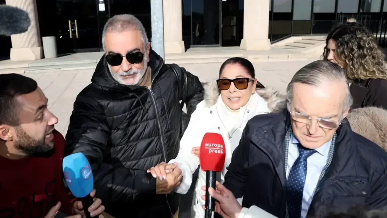 Isabel Pantoja acude al juzgado para ratificar la demanda contra varios periodistas - EP/Raúl Terrel