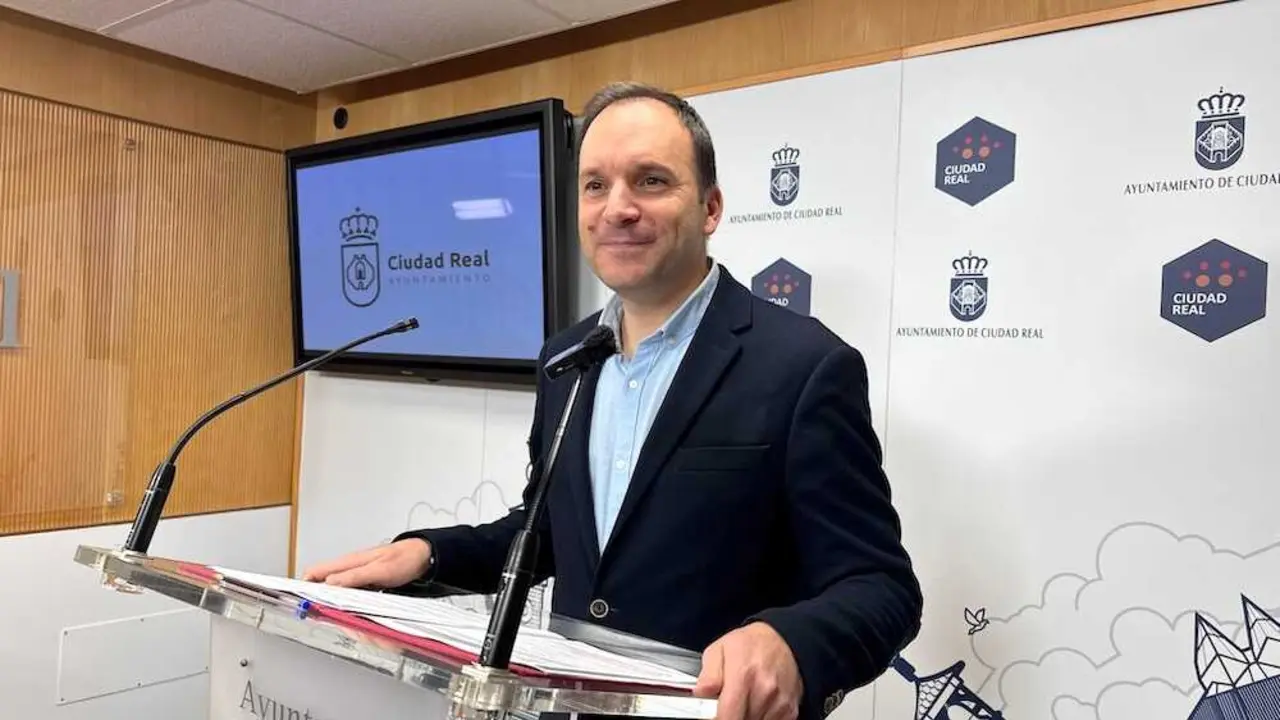 El portavoz del equipo de Gobierno del Ayuntamiento de Ciudad Real, Guillermo Arroyo, ha informado en rueda de prensa de los asuntos de la Junta de Gobierno Local