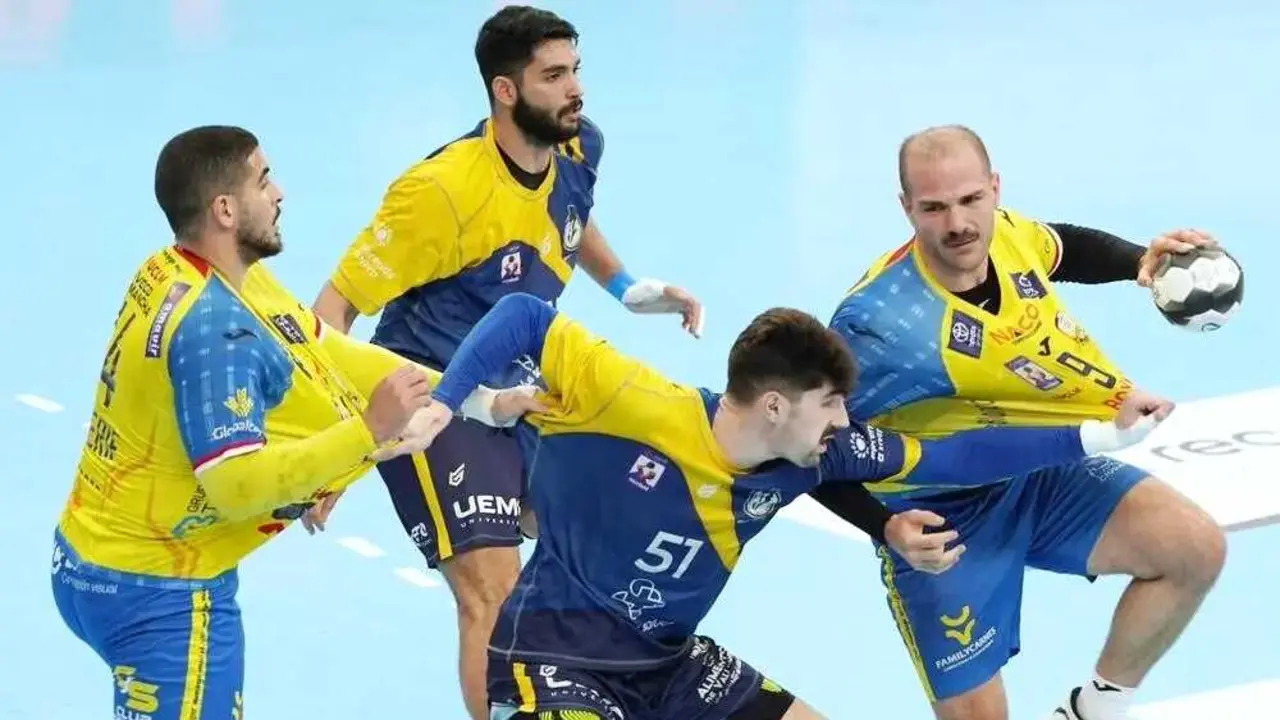 El Caserío domina el ritmo en Huerta del Rey pero cede ante el Recoletas (34-30) - Fotografía: Recoletas Atlético Valladolid