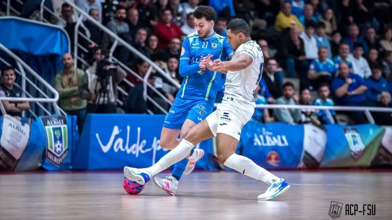 El Viña Albali se exhibe ante el Alzira y avanza con autoridad en la Copa (4-0)