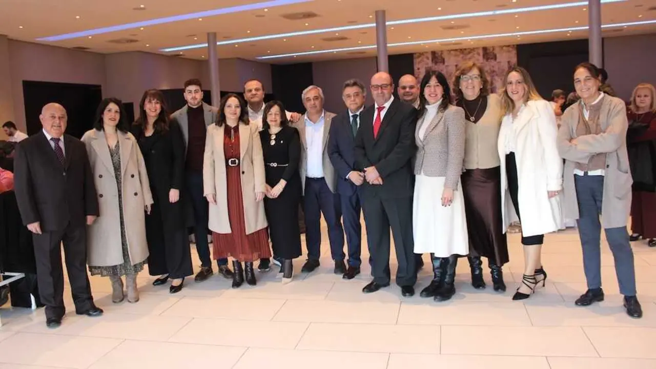 La delegada de la Junta en la provincia de Ciudad Real, Blanca Fernández, ha participado este sábado en la comida de hermandad de la Cooperativa 'Los Pozos' de Daimiel
