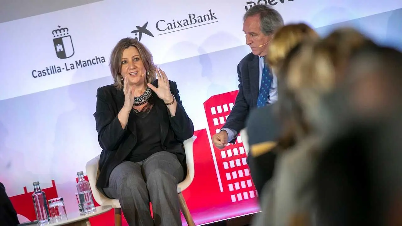 La consejera de Economía, Empresas y Empleo, Patricia Franco, ha participado, en la mesa redonda ‘El IPEX y su papel dinamizador en la internacionalización de la economía’ del Foro ‘La Economía de Castilla-La Mancha: una mirada desde la internacionalización’