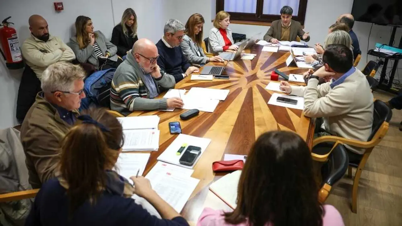 Comisi&oacute;n de presupuestos en el Ayuntamiento de Toledo