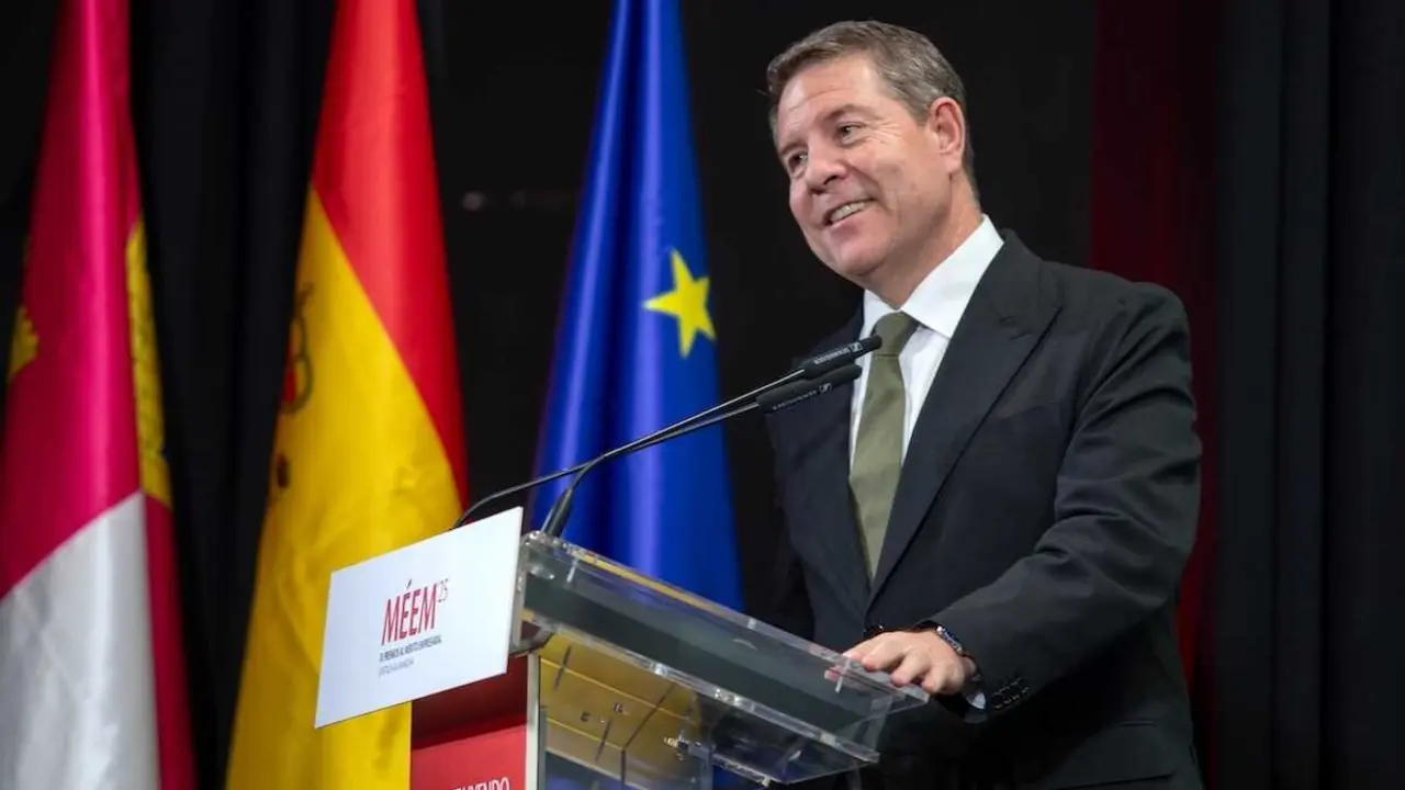 El presidente regional, Emiliano Garc&iacute;a-Page, ha presidido en Cabanillas del Campo (Guadalajara), la IX edici&oacute;n de la entrega de los premios al M&eacute;rito Empresarial de Castilla-La Mancha