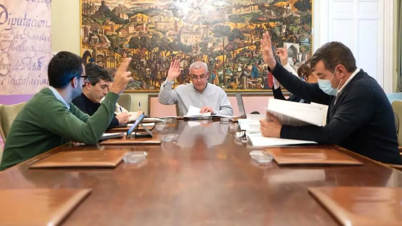 En la imagen un instante de la Junta de Gobierno de la Diputaci&oacute;n de Guadalajara