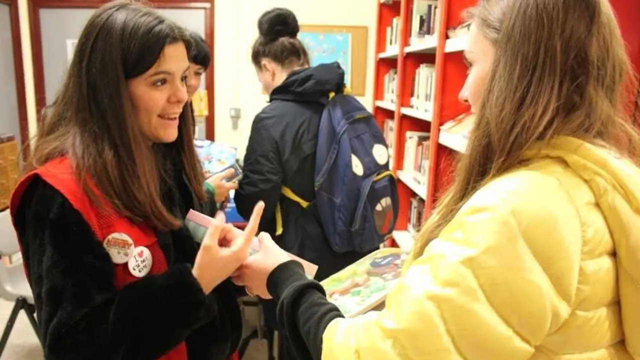 Cruz Roja entrega en Cuenca juguetes educativos y libros a 345 ni&ntilde;os en riesgo