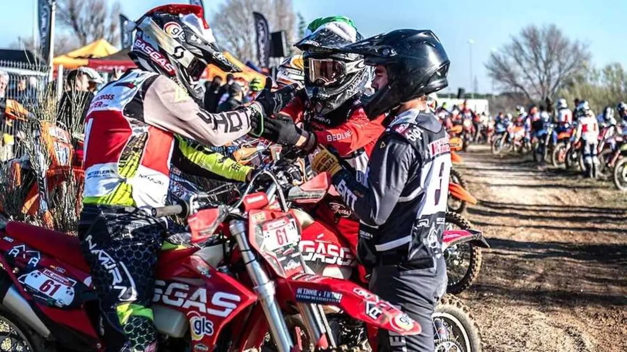 M&aacute;s de 500 pilotos se citan en la San Silvestre Endurera 'Ciudad de Guadalajara'