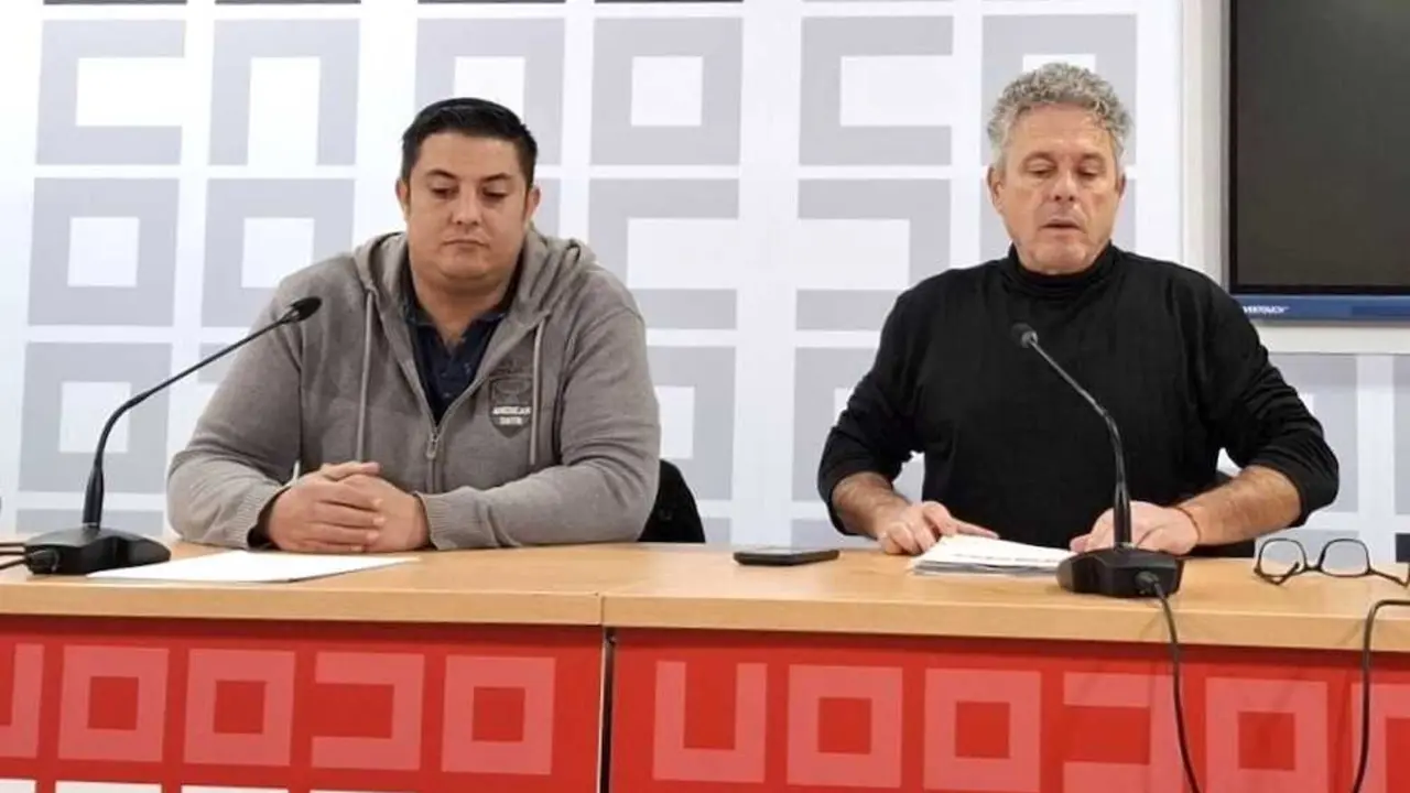 Roque Garc&iacute;a, asesor de H&aacute;bitat CCOO Albacete, y Pedro Jos&eacute; Serrano, delegado de CCOO en FCC Albacete