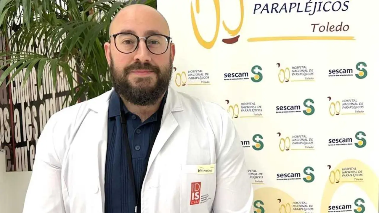 El l&iacute;der del estudio para presentar un atlas c&eacute;lular de la m&eacute;dula espinal lumbar de un rat&oacute;n, Pablo Ruiz-Amezcua