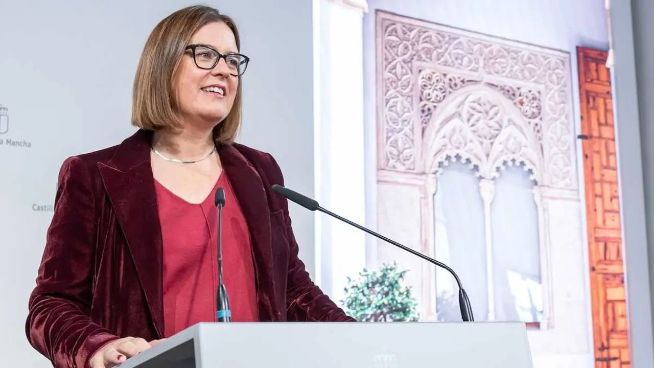 La consejera portavoz del Gobierno de Castilla-La Mancha, Esther Padilla, ha informado en rueda de prensa de los asuntos del Consejo de Gobierno y ha realizado balance del a&ntilde;o que finaliza