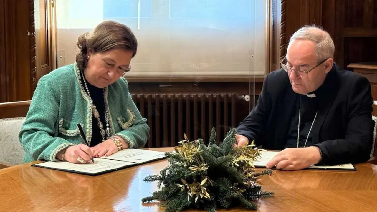 La presidenta de la Diputaci&oacute;n, Concepci&oacute;n Cedillo, y el arzobispo de Toledo, Francisco Cerro