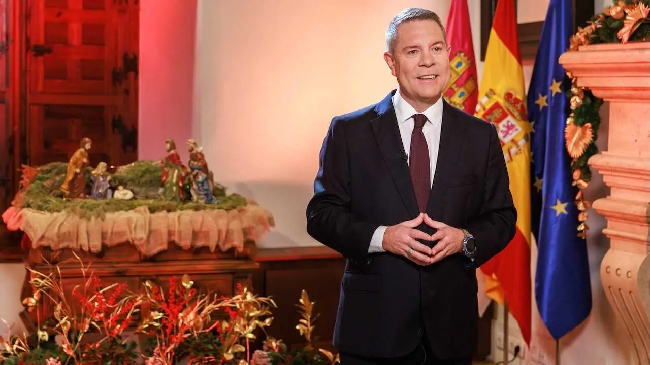 El presidente de Castilla-La Mancha, Emiliano Garc&iacute;a-Page, felicita el A&ntilde;o Nuevo a los castellanomanchegos