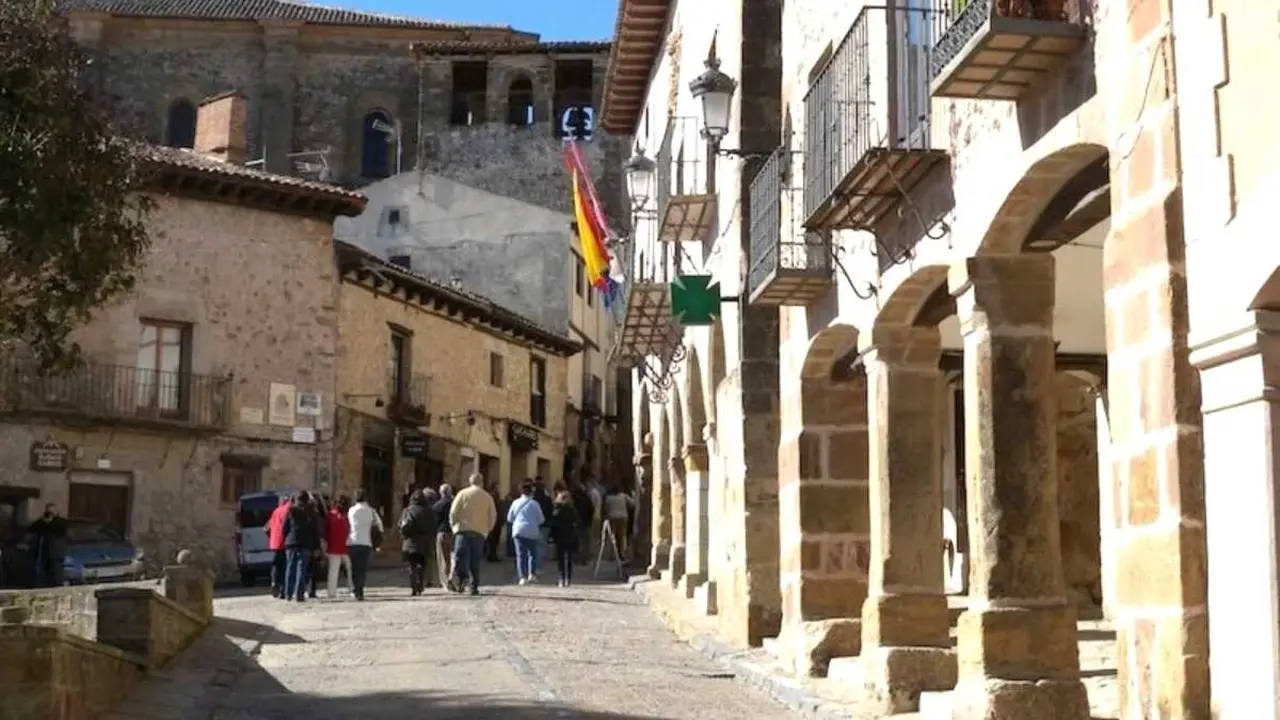 La Diputaci&oacute;n de Guadalajara env&iacute;a 26.000 litros a Atienza tras detectarse ars&eacute;nico en el agua potable