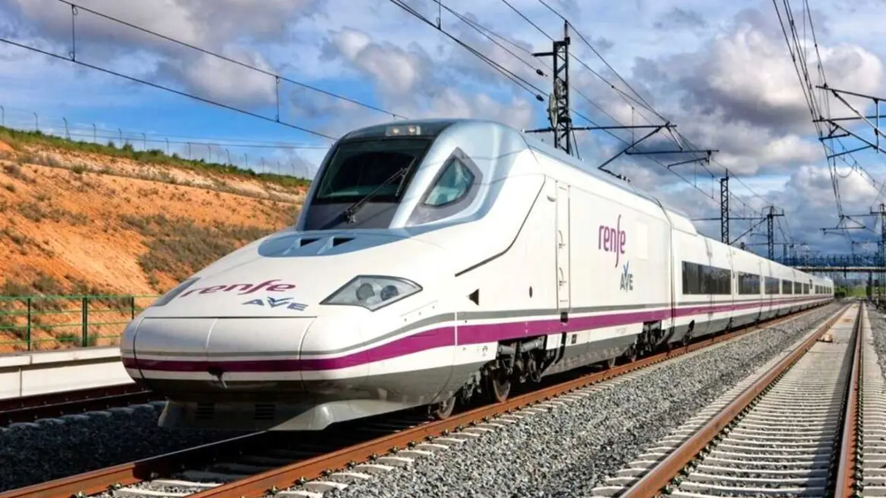 El AVE cumple 30 a&ntilde;os con un nuevo destino: la movilidad sostenible y plural, Renfe, trenes, transporte, tren, ferrocarril
