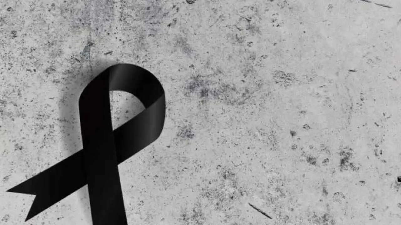 luto, cresp&oacute;n, funeral, entierro, muerte, cad&aacute;ver, accidente,&nbsp;