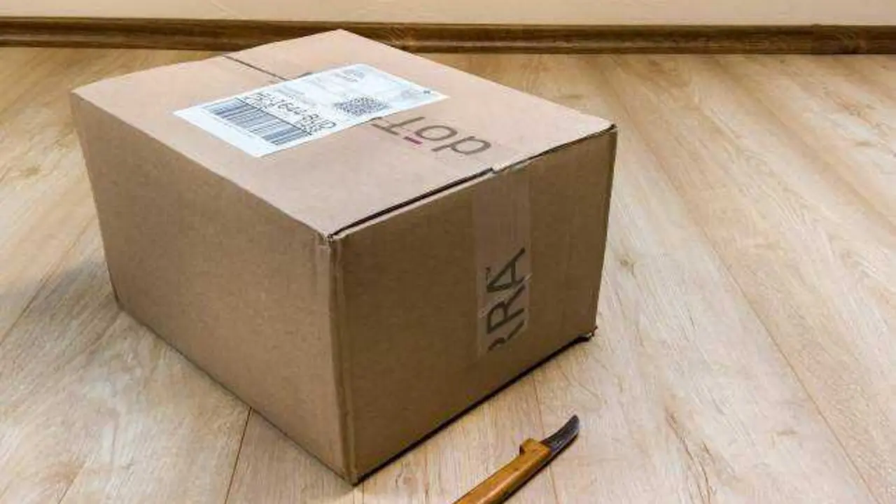 Te dicen que ha habido un problema con tu paquete y te acaban dejando sin dinero