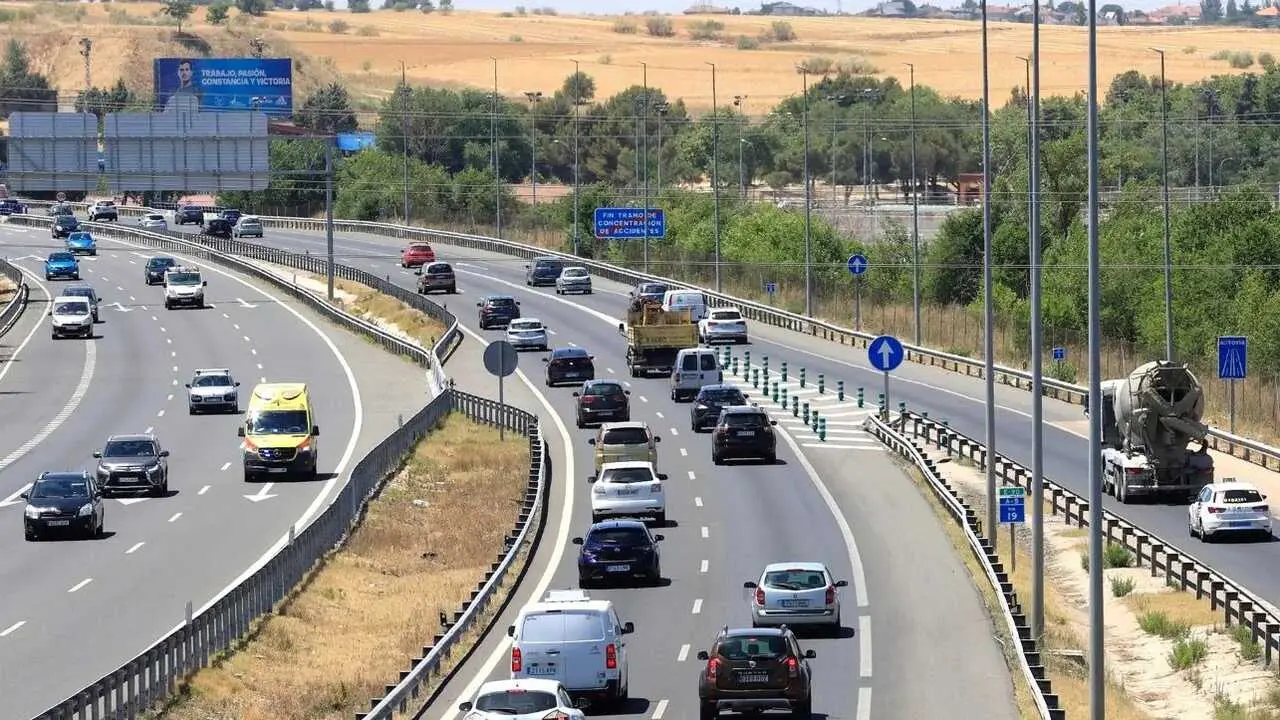 tr&aacute;fico, desplazamientos, viajes, carreteras, operaci&oacute;n salida, operaci&oacute;n regreso, DGT, carretera, autov&iacute;a, retenciones, retenci&oacute;n, coches, veh&iacute;culos,&nbsp;