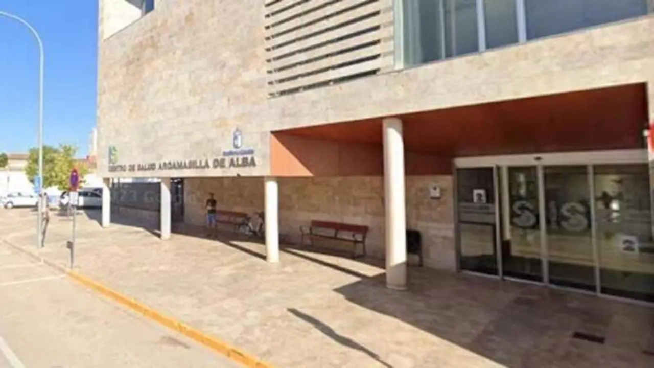 En la imagen del centro de salud de Argamasilla de Alba (Ciudad Real) donde fue agredida la m&eacute;dica por las tres mujeres